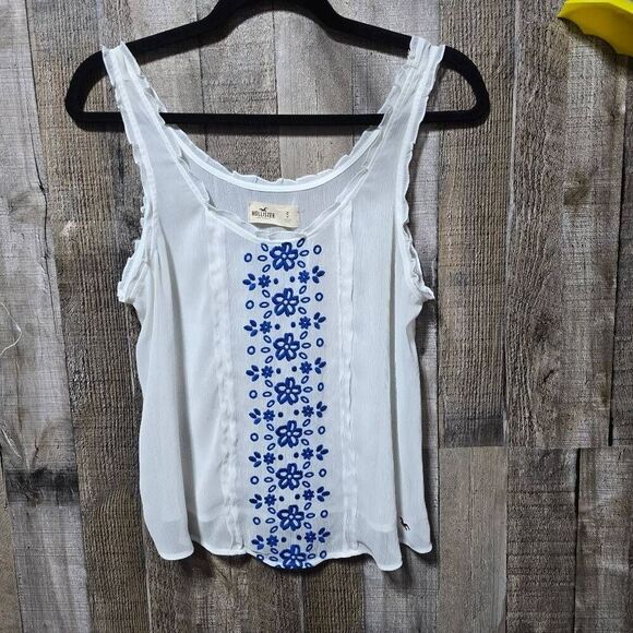 Hollister Vintage Y2K White Floral Embroidered Tank Crop Top - Picture 1 of 5
